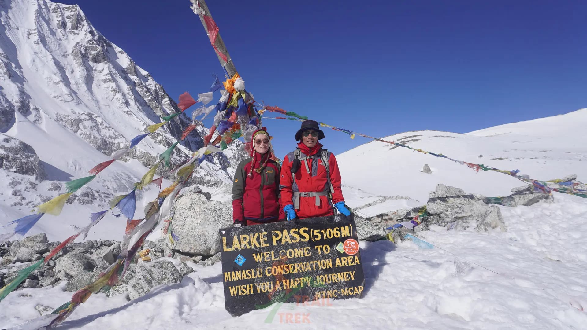 larkya la pass at 5106m 